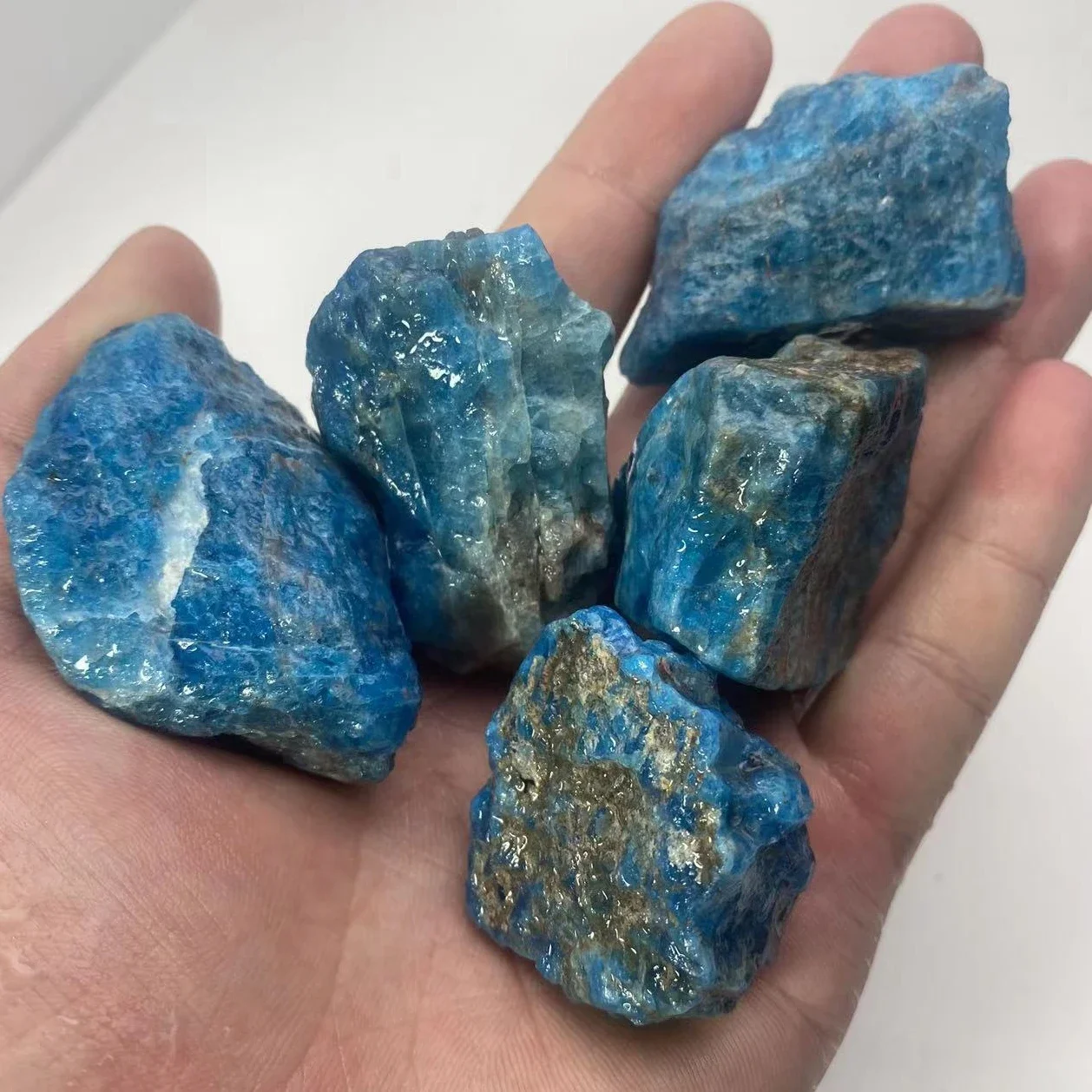 Real Crystals Apatite Throat Chakra Healing Stones Aromatherapy Stones Natural Stone Bulk 500g Stone Party Favors