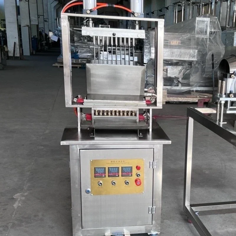Small servo pouring machine, semi-automatic candy pedal machine