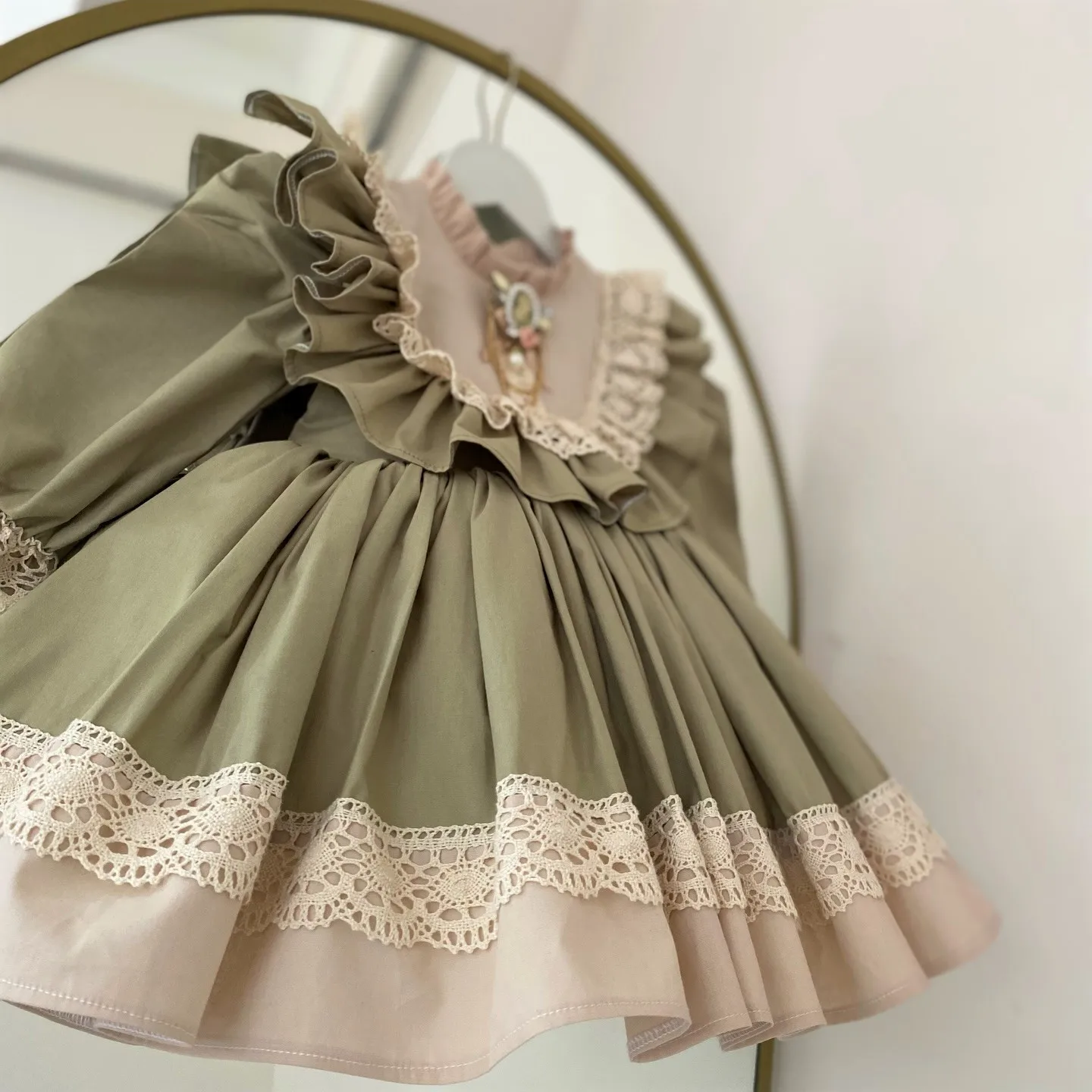 Spring Autumn Girl's Vintage Lace Olive Green Beige Dress For Casual Party Birthday Wedding Photography