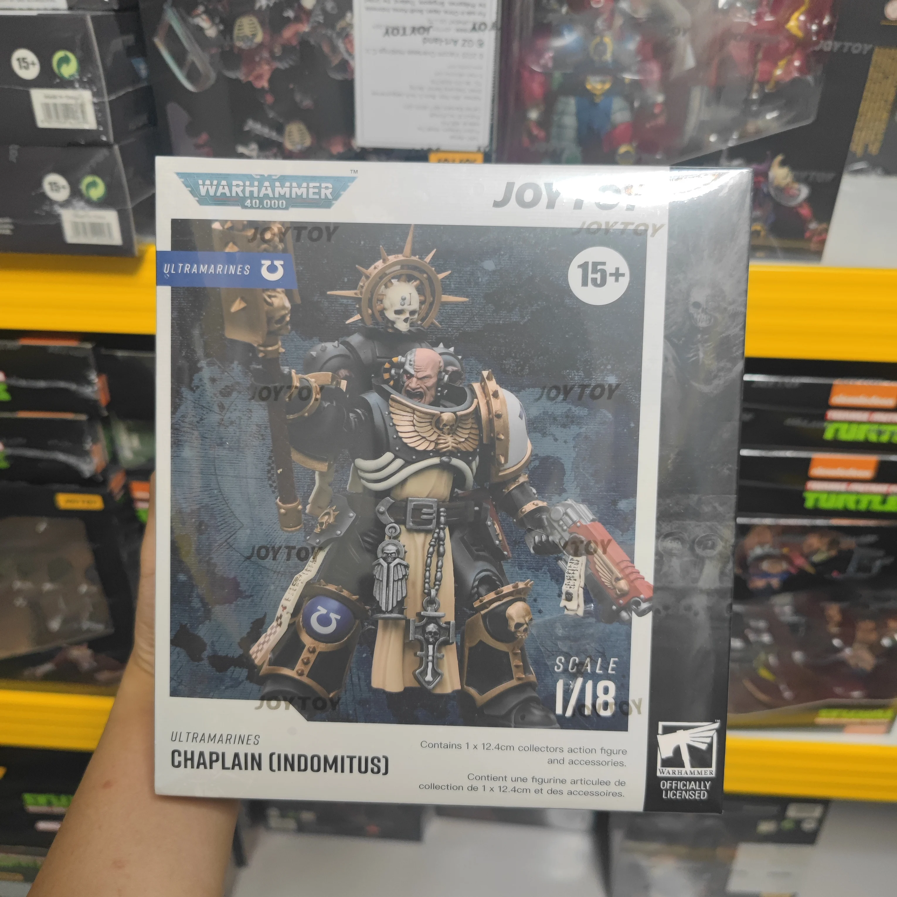

【In Stock】JOYTOY 1/18 Action Figure Warhammer 40K UItramarines Chaplain (lndomitus) Toy