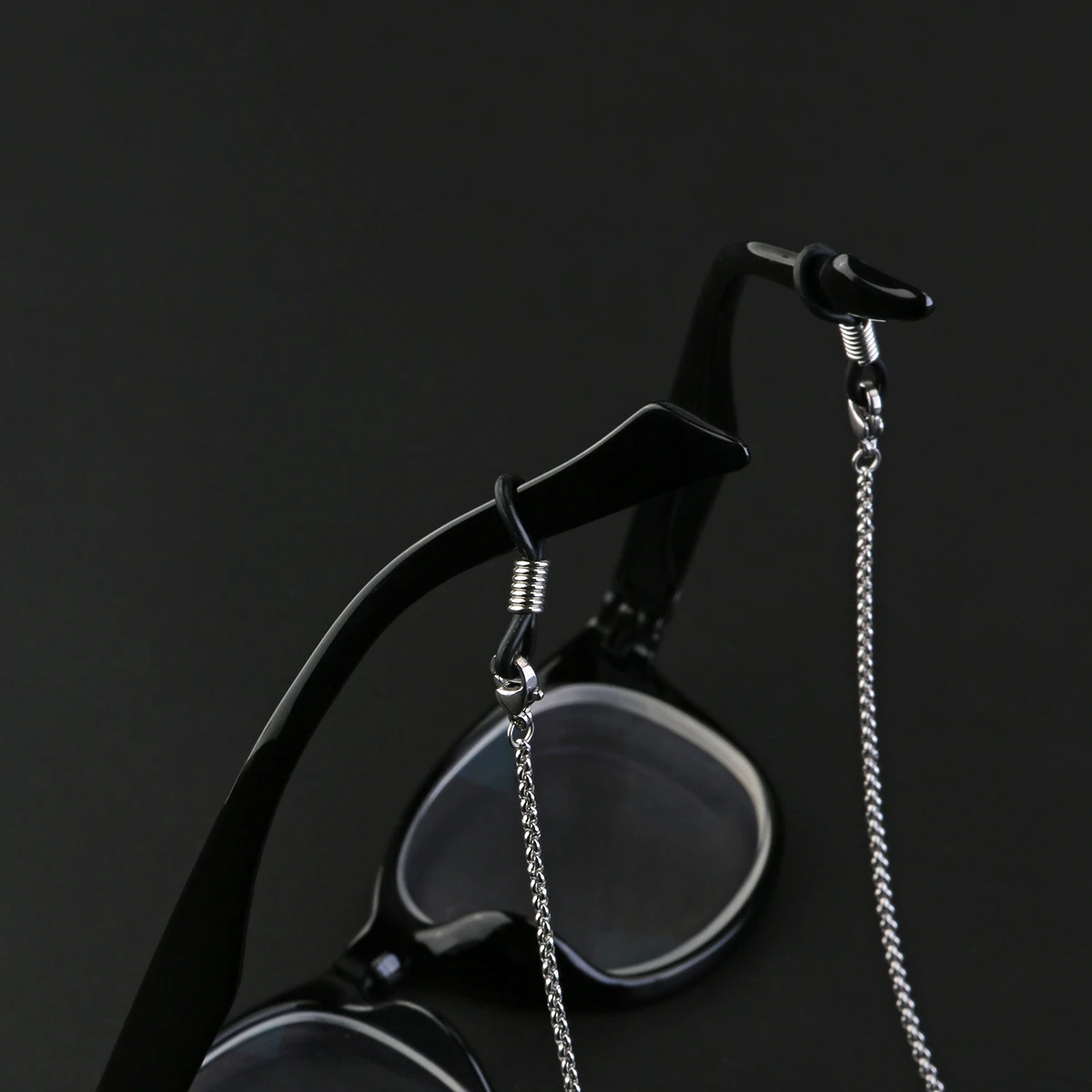 

Eyeglass Chain Holder Stainless Steel Snake Chain Adjustable Silver Rubber Ends Non Slip Eyeglass Cord Glasses Strap Fashion