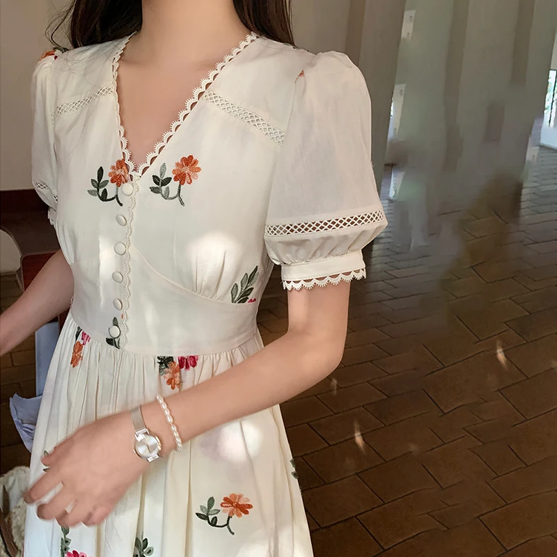 Flowers Embroidery Dress Women Summer Lace Patchwork Design Mid Length Big Swing Party Dress Elegant V-Neck Hollow Puff Sleeve