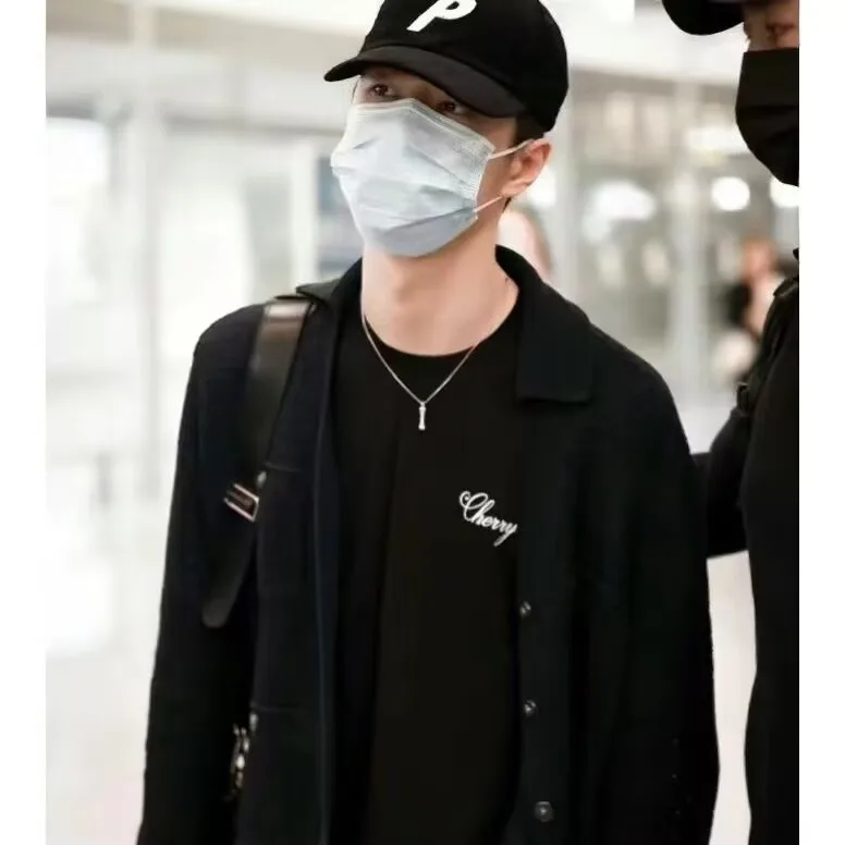 Versi yang ditingkatkan! Kalung liontin tulang perak murni 925 serbaguna Wang Yibo memancarkan pesona tulang selangka yang halus