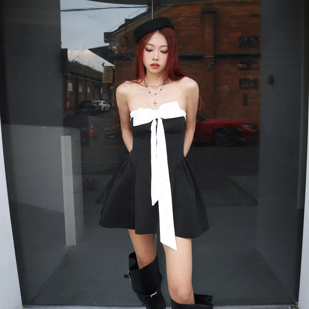 SylCue Y2K Süßes Minikleid Frau Kontrast Schleife Dekoration Schulterfrei Rückenfrei Geburtstagsfeier Gerafft Elegant Figurbetont