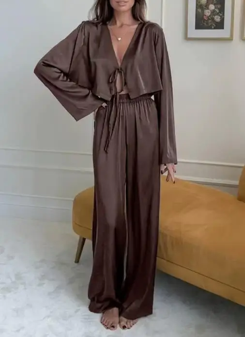 

Elegant Temperament, Long Sleeved T-Shirt, Western-Style Pants, Long Pants Set, Women's Clothing, Autumn 2025