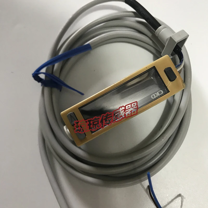 

CKD Integrated Fractional Display Gas Flow Sensor FSM2-NVR050-H041 NVR100-H041