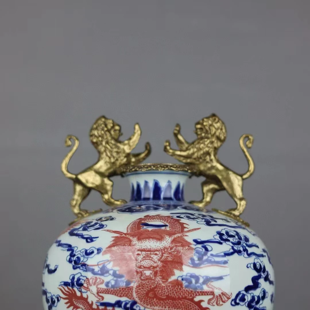 Jingdezhen antique dragon pattern blue and white porcelain vase high-end handmade ceramic vase collection