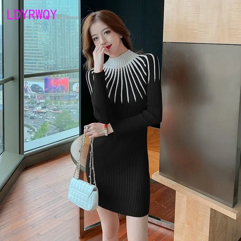 

Long sleeved fake two-piece knitted striped round neck dress for women with waistband and long sleeved patchwork bottom dress