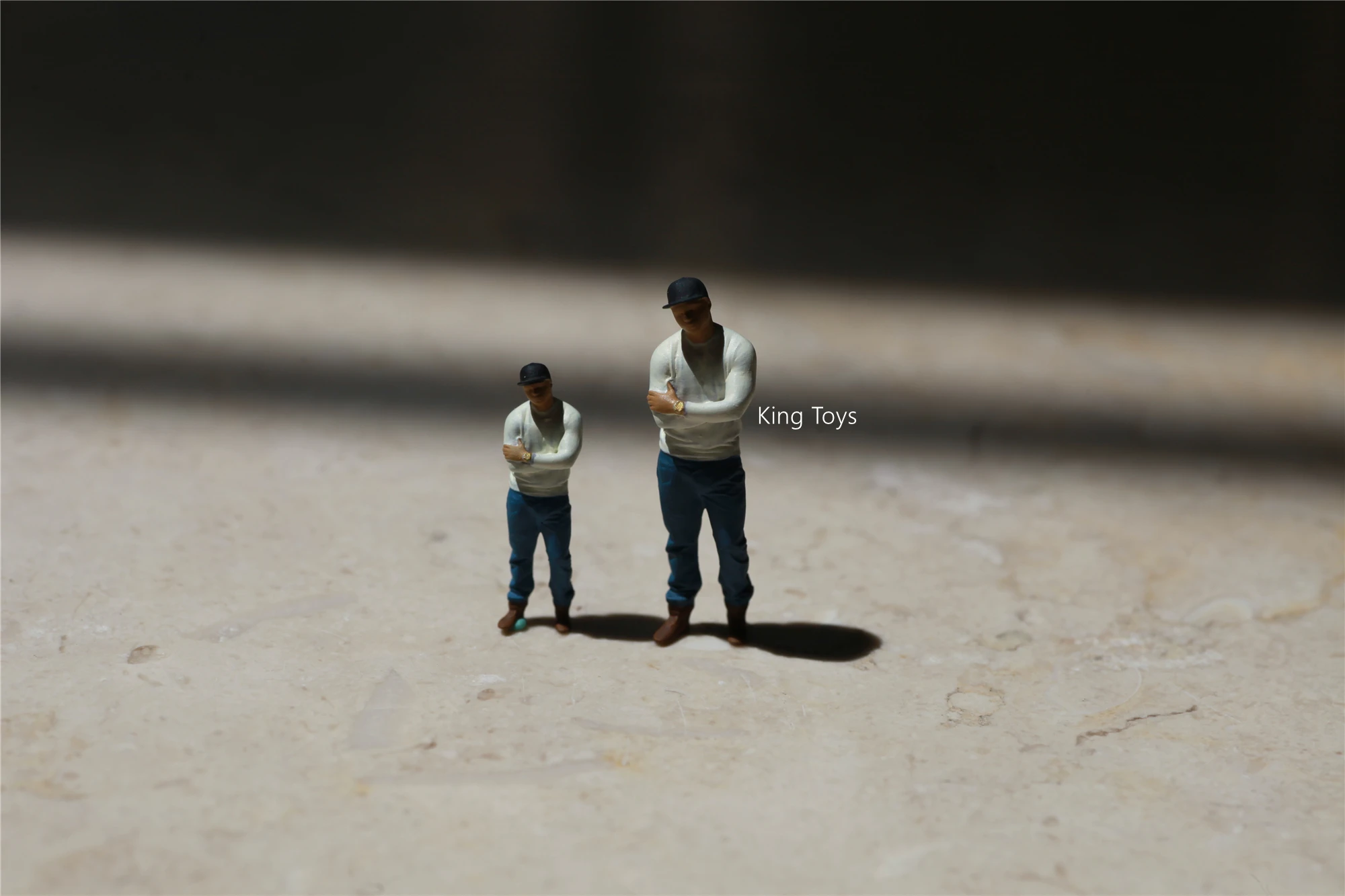 King Toys 1/64 1/87 1/43 Figurines Scale Model Resin Hip Pop Boy Dioramas Diecast Miniature Collection