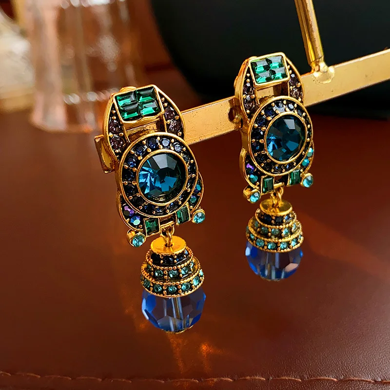 Blaue Strass-Clip-Ohrringe für Frauen, mittelalterliche Retro-Luxus-geometrische Kristall-Ohrclips, hochwertiger Wassertropfen-Ohrhänger, M