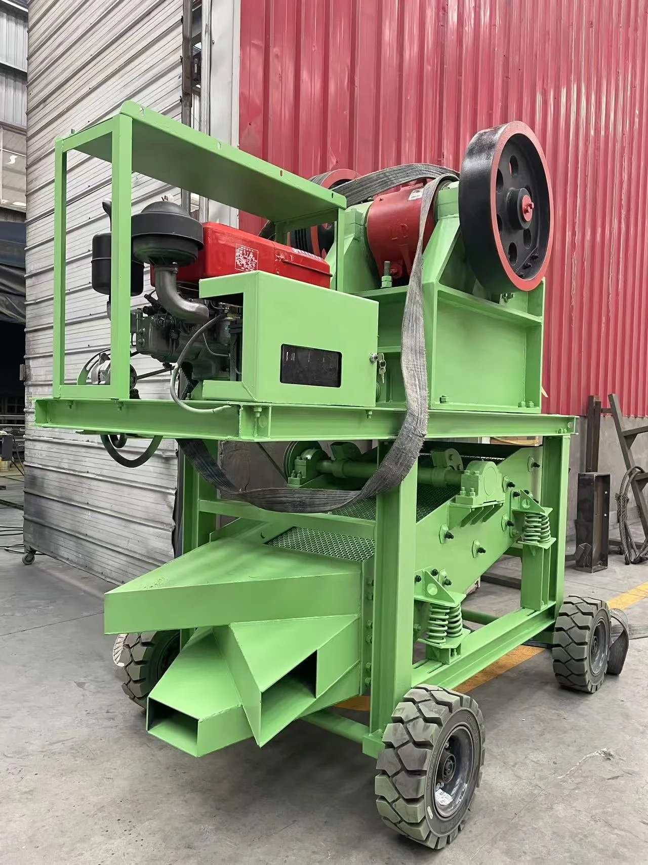 Hot Sale PE250X400 Jaw Crusher Mining Portable Mobile Crusher Machine With Vibrating Screen Factory Price