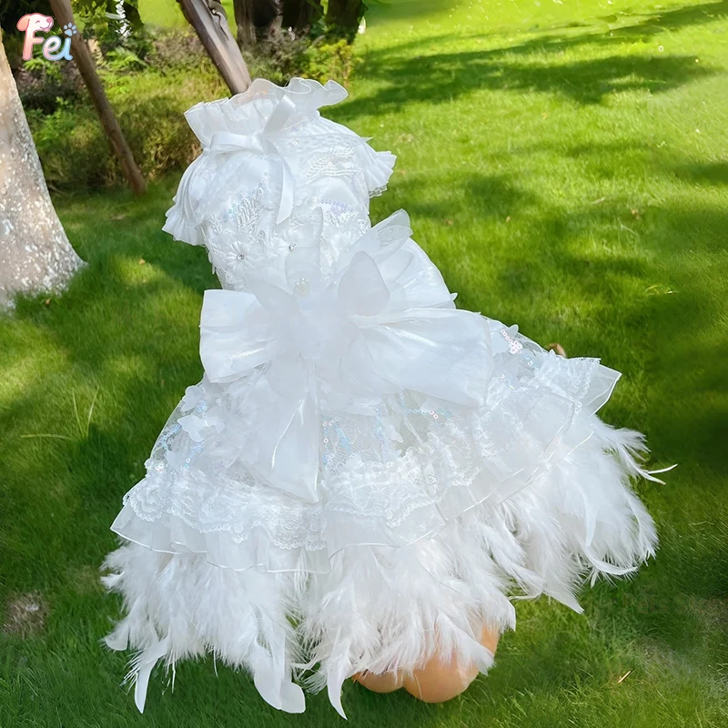 

Pure White Feather Weddding Dress Pet Dog Clothes Luxury Handmade Lace Sequin Bow Princess Dress For Small Medium Dog Puppy Coat