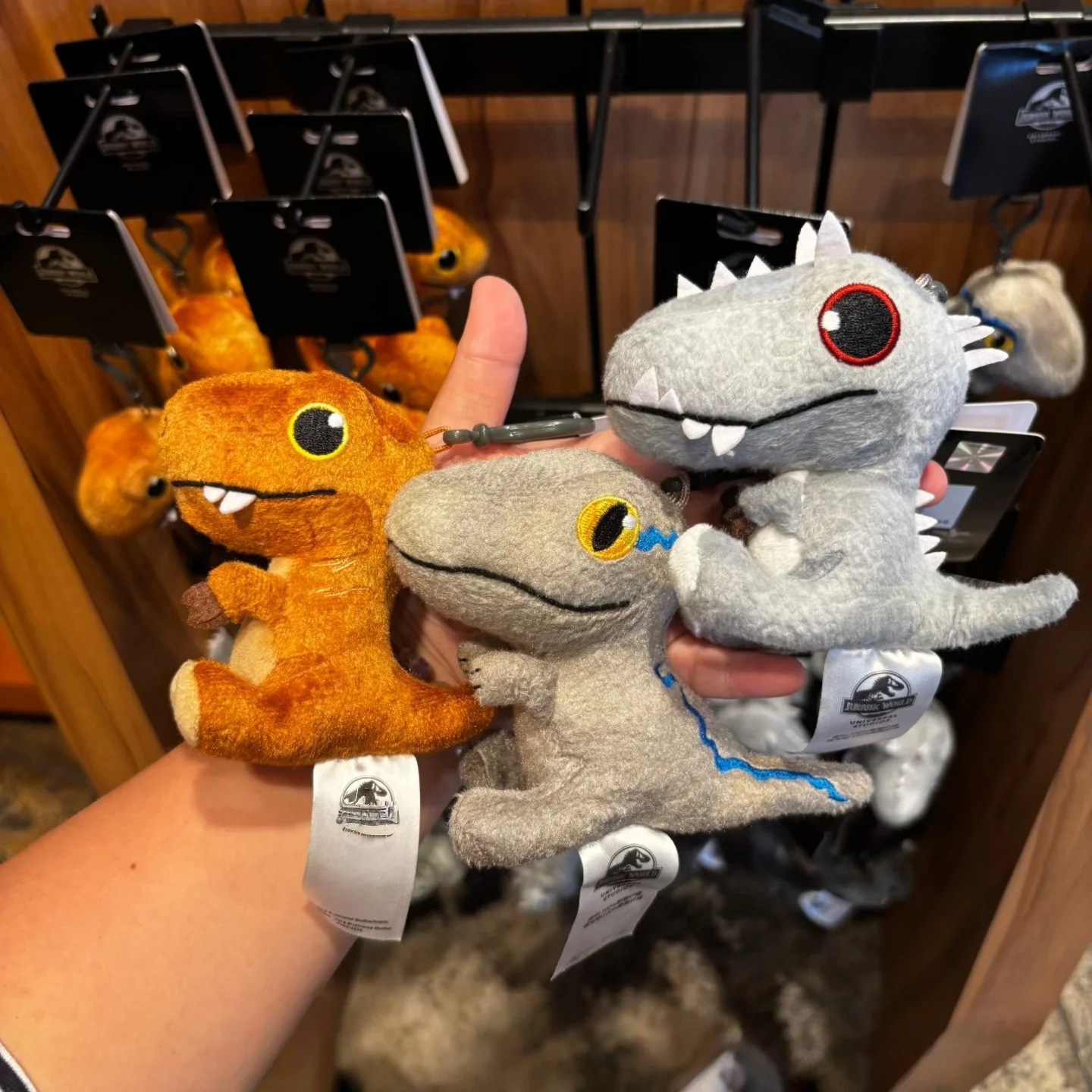 유니버설 스튜디오 쥬라기 공룡 봉제 인형 티라노사우루스 렉스 벨로시랩터 - 열쇠고리 및 백팩 펜던트 선물