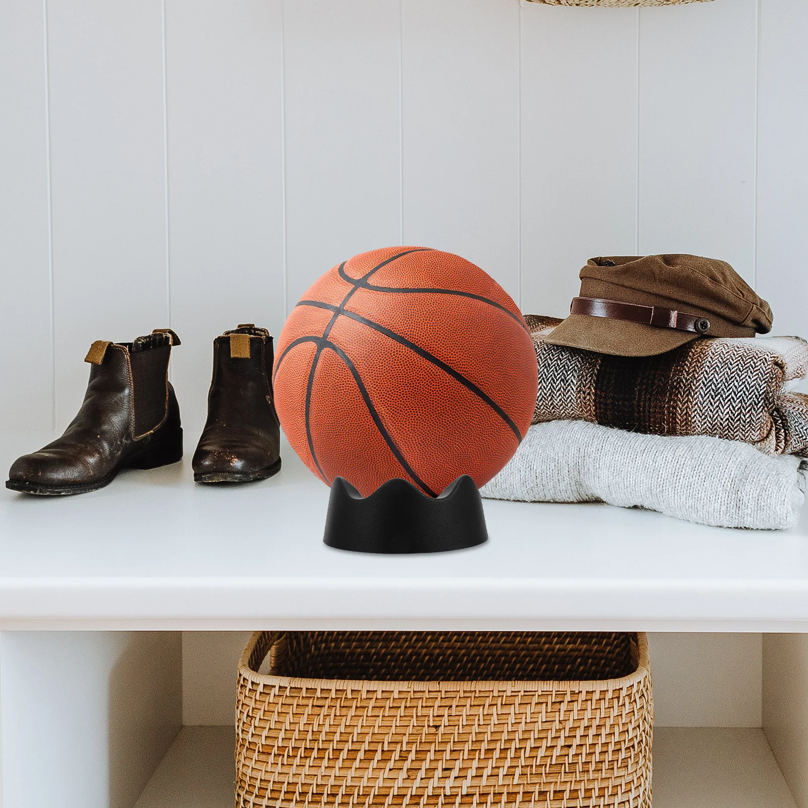 

Stable Ball Holder Stand Display Soccer Basketball Football Round Base Plastic Ball Collection Stand Rugby Storage