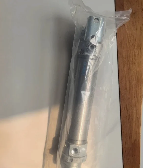 Brand New 1Pcs DSNU-32-100-PPV-A 196024 Cylinder Quality Assurance Fast Delivery