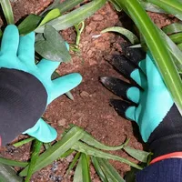 1 Pair of Garden Gloves with Claws made of ABS Plastic and Rubber for Quick and Easy Working, Digging, Pruning, Planting, and Mi