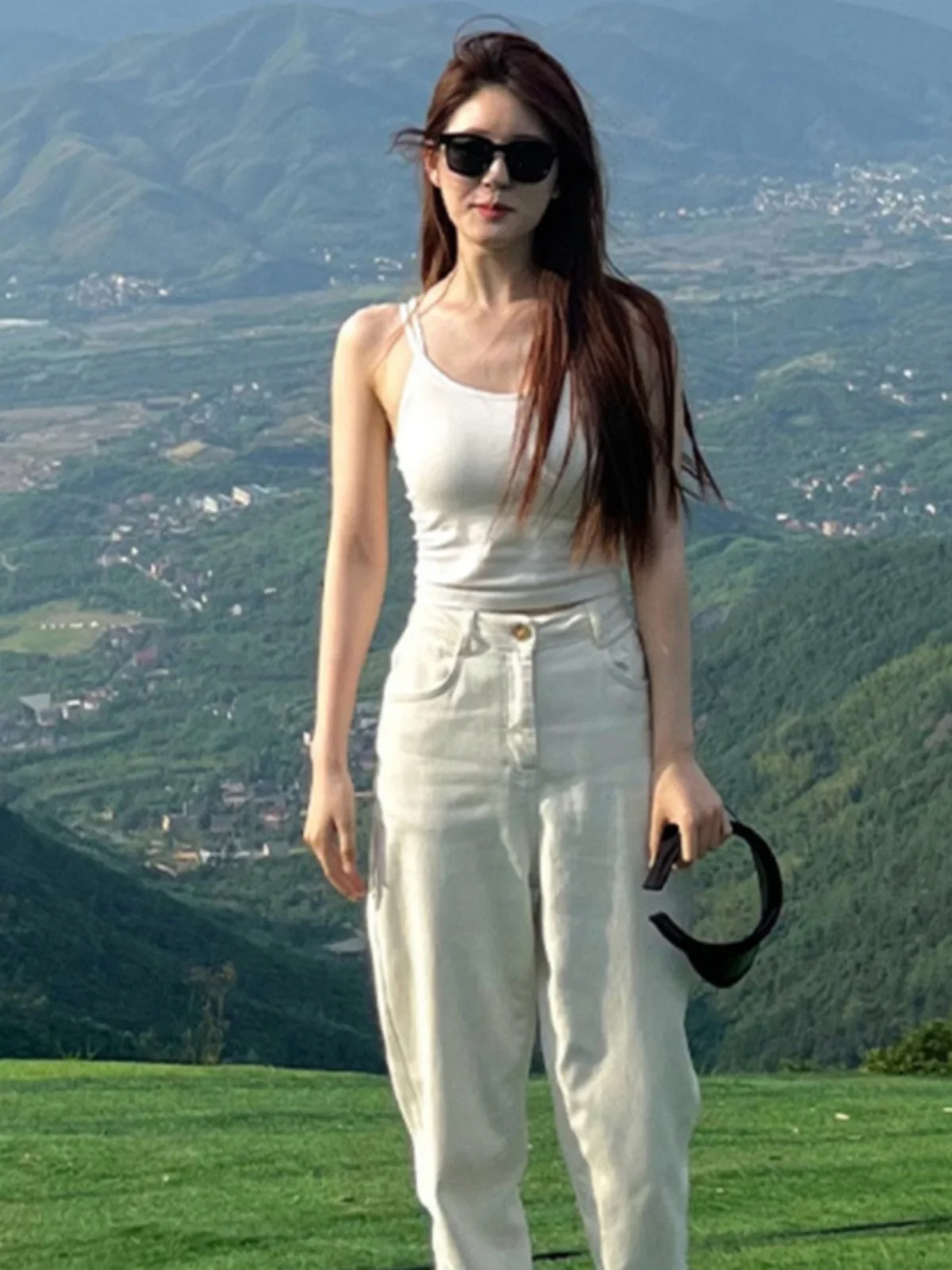 Sexy White Strap Vest Women Summer Thin Outerwear Inner Match with Chest Pad One-piece Base T-shirt Top H-Shape Vest