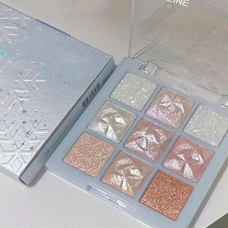 9 Colors Snowflake Eye Shadow Plate Explodes Glittering Crystal Enhancing High Gloss Pearly Silkworm Ice Snow Drill Eye Shadow