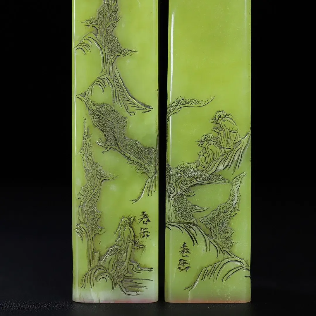 A set of mugwort green Shoushan stone landscape character thin seal, the size is 3.3 × 3.3 × 14 cm