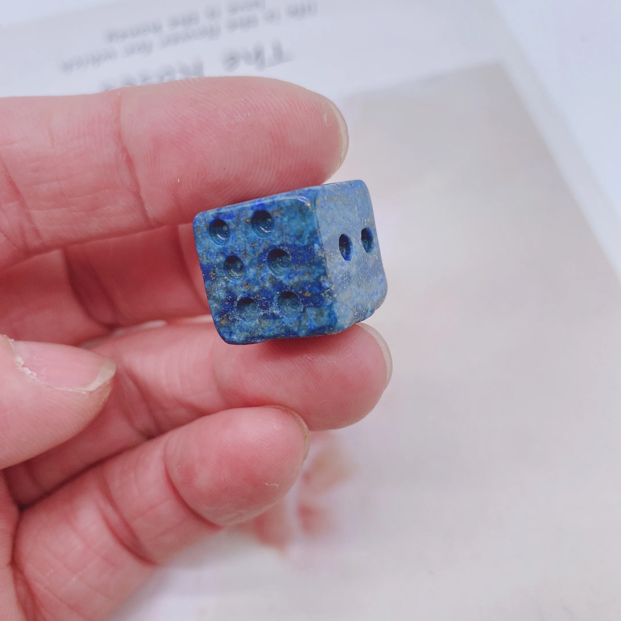 2pcs Natural Lapis Lazuli Dice Energy Reiki Gemstone Cube Palm Carving Decoration Crystal Quartz Healing High Quality For Gift