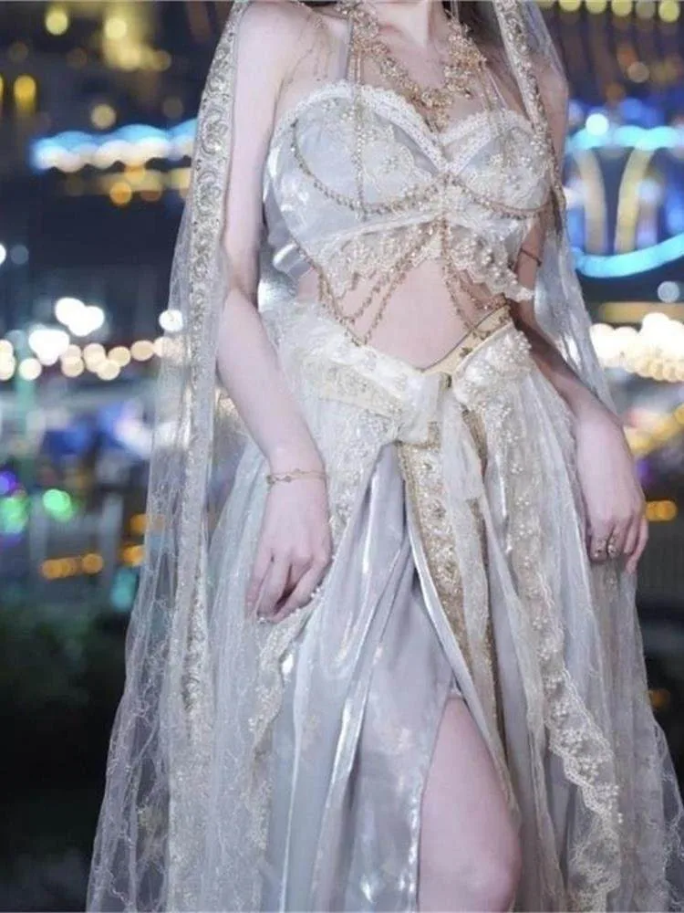 

Экзотические танцевальные костюмы Ханьфу, костюмы танцоров из западных регионов.