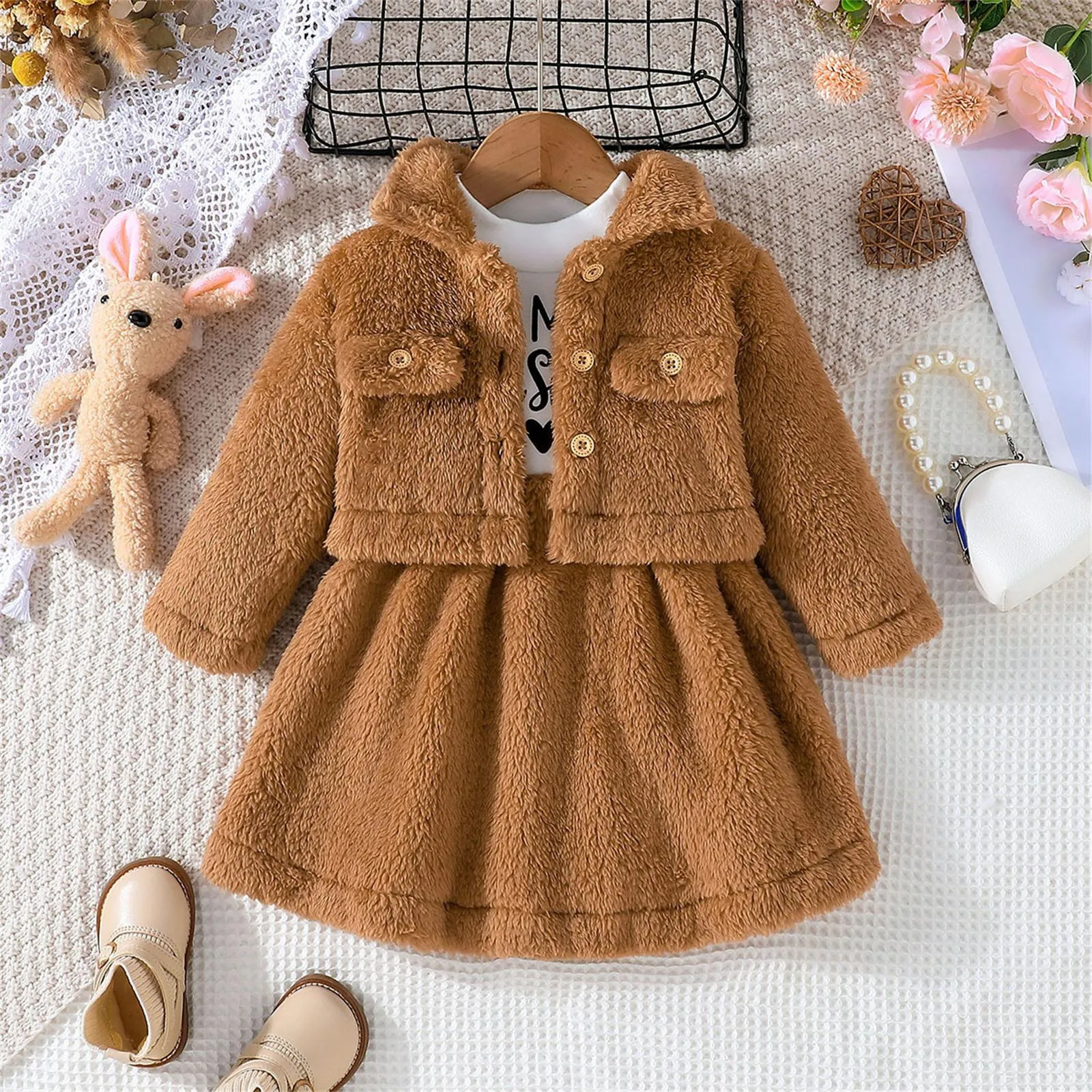 2-6Y autunno inverno risvolto moda cappotto lettera stampa manica lunga Pullover vestito 2 pezzi in pile peloso abiti per bambini vestiti della