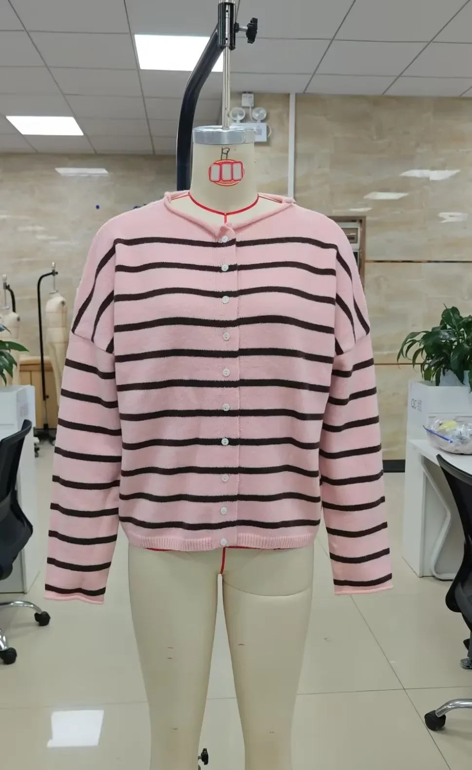 Contrast Striped Loose Cardigan for Women Long Sleeve Button Down Knit Winter Casual Daily Minimalist Sweater Outerwear