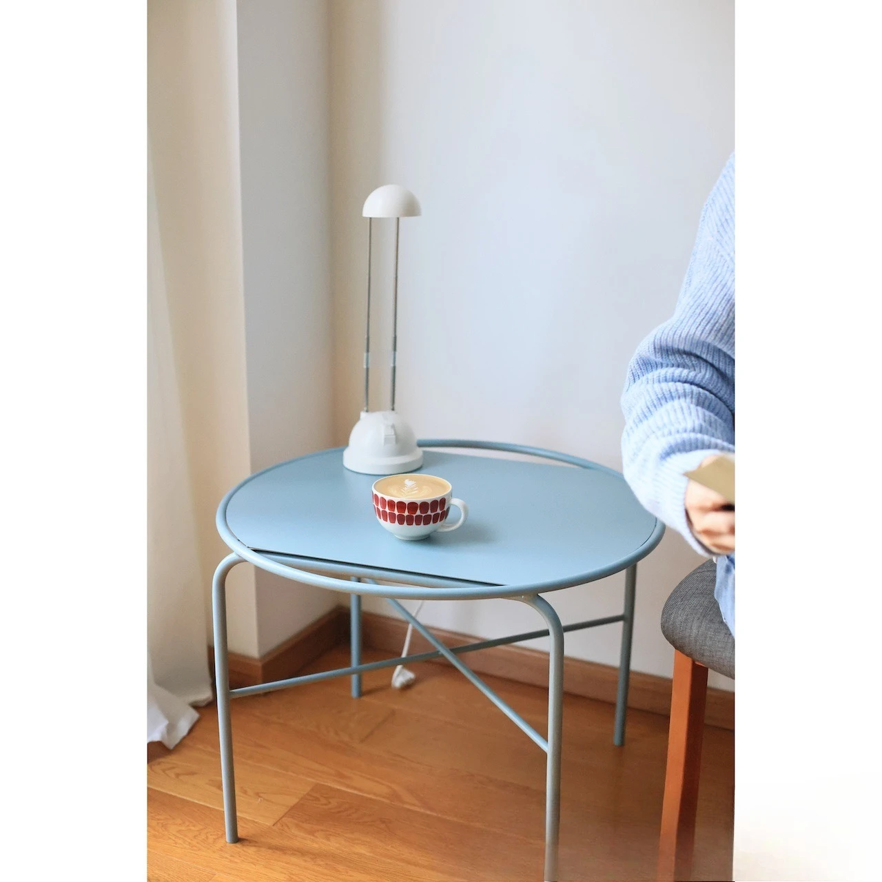 

Hee Woo Blue Metal Side Table Minimalist Modern Simplicity Living Room Sofa Round Table Round Design