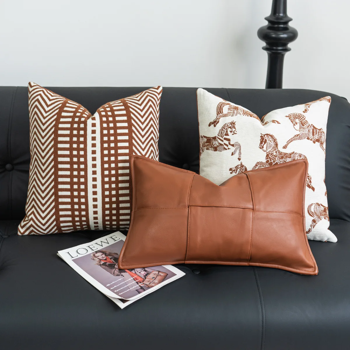 

Luxury Vintage Cushion Cover Horse Geometric Faux PU Leather Throw Pillow Cover Caramel Brown Retro Jacquard Sofa Home Decor