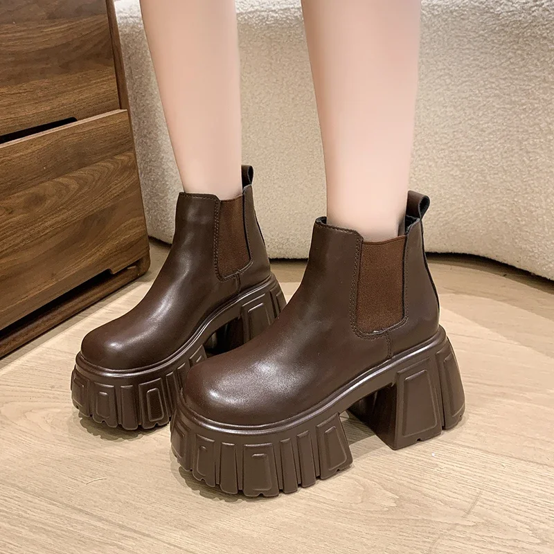 Bottes de rinçage épaisses en cuir pour femmes, bottillons de moto coordonnants, bottes à plateforme haute, optique astronomique, talons de 9cm, automne et hiver 2025