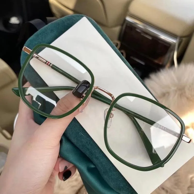 

Ultralight Blue Light Blocking Computer Glasses Retro Big Square Alloy TR90 Frame Plain Eyeglasses Plano Eyewear for Women Men