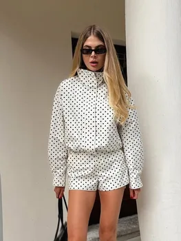 HH Woman Autumn Long Sleeves Turtleneck Zipper With Pockets Drawstring Casual Coats Women Fashion Polka Dot Printed Jacket 6