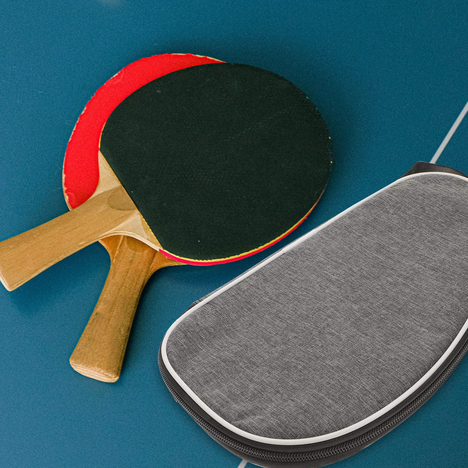 

Durable Water Resistant Table Tennis Racket Bag Shell Shaped Pong Paddle Case Zipper Closure For Athletes Players Grey