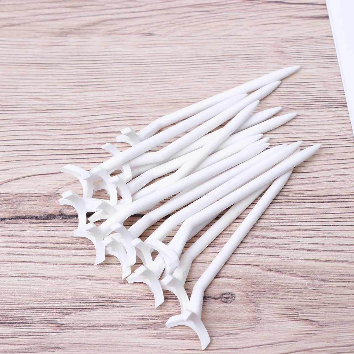 

15 Golf Reusable Eco Friendly Training Tools Compact PP Plastic Tees for Practice Equipment Accessories Golf Supplies