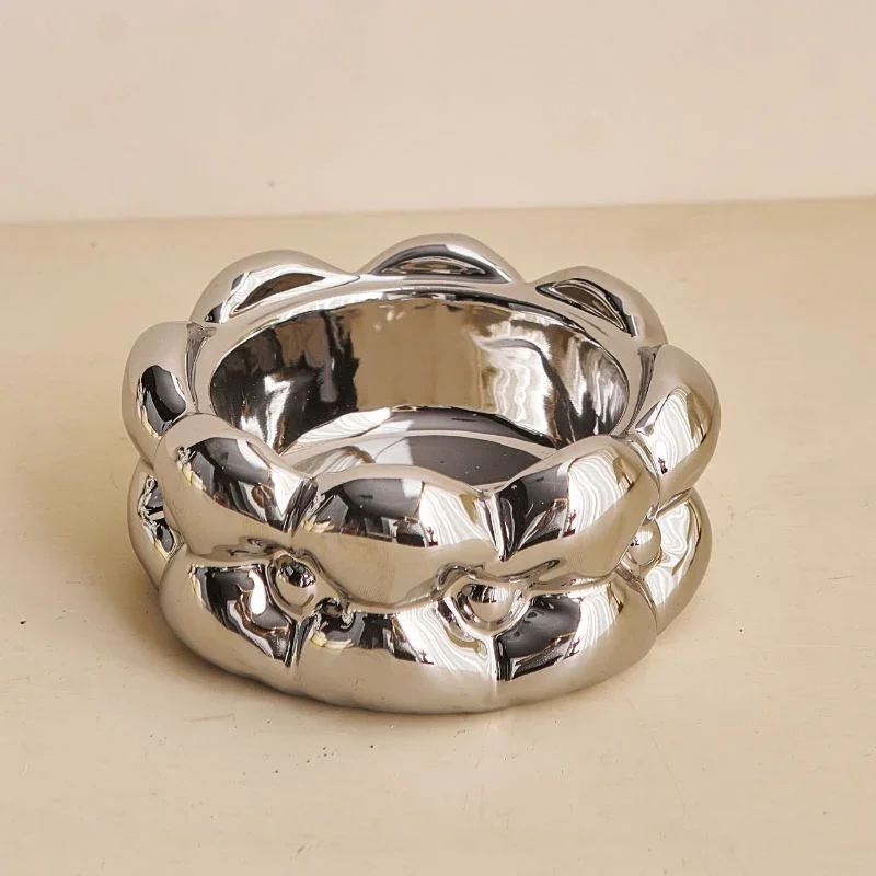 Simple Cream Style Ceramic Plating Ashtray Desktop Decoration Bow Ruffle Decoration Birthday Gift ashtray