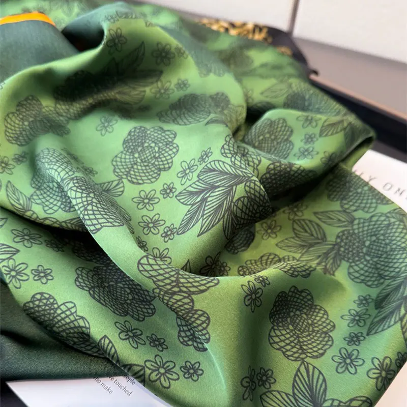 البوهيمي نمط ليوبارد طباعة وشاح حريري شال للنساء رقيقة الساتان الراقية تنوعا مطبوعة الإكسسوارات