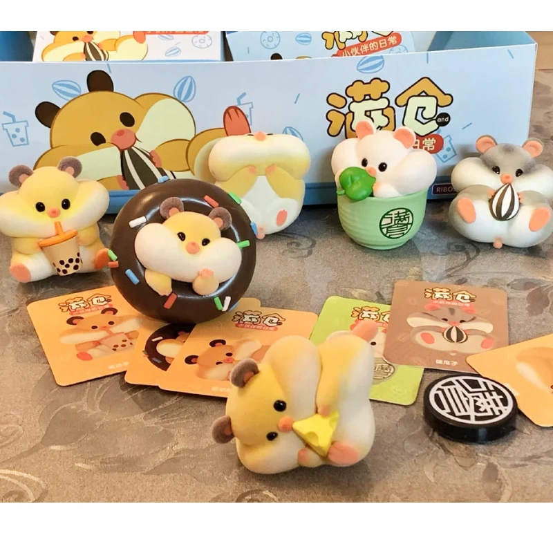 صندوق أعمى هامستر أصلي متوفر مع شرائح - مجموعة من الدمى/التماثيل القطيفة اللطيفة الشهيرة على الإنترنت للفتيات مثالية كهدية