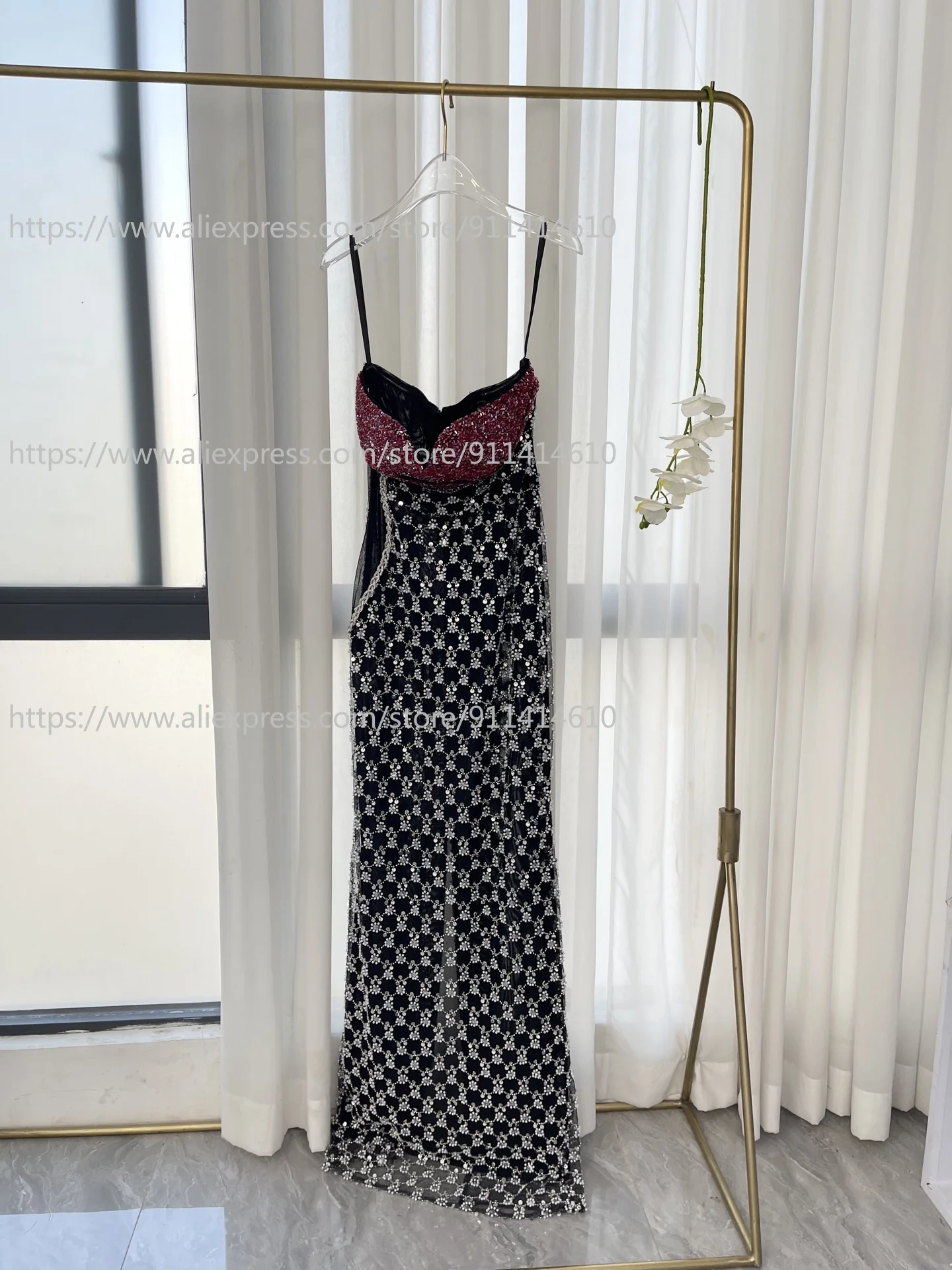 

2025 New Women's Red Black Sleeveless Sequin Pearl Diamond Mesh Backless Tube Maxi Dress for Party