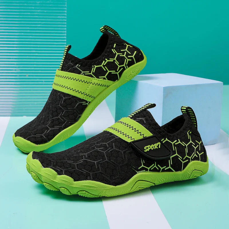 

Children Beach Aqua Shoes Boy Girl Barefoot Water Shoes Quick-Dry Drainage Diving Swim Sandals Kids Fishing Surf Wading Sneakers
