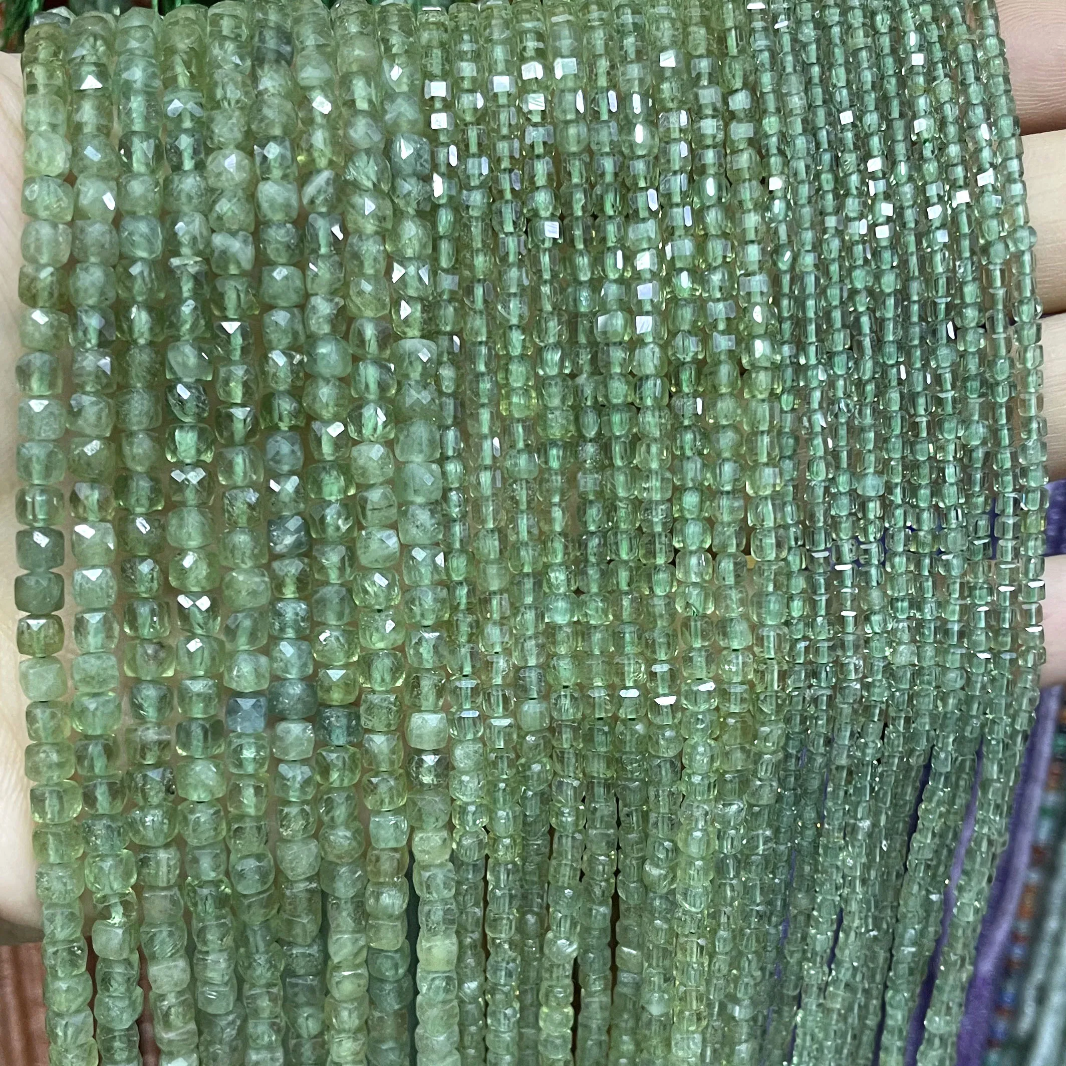 2X2MM 3X3MM 4X4MM Natural Stone Faceted Cube Green Apatite Square Spacer Beads For Jewelry Making Diy Necklace Accessories