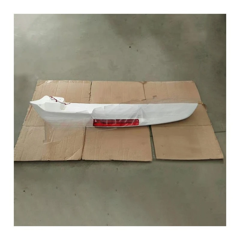 Подходит для заднего хвоста с фонарями.