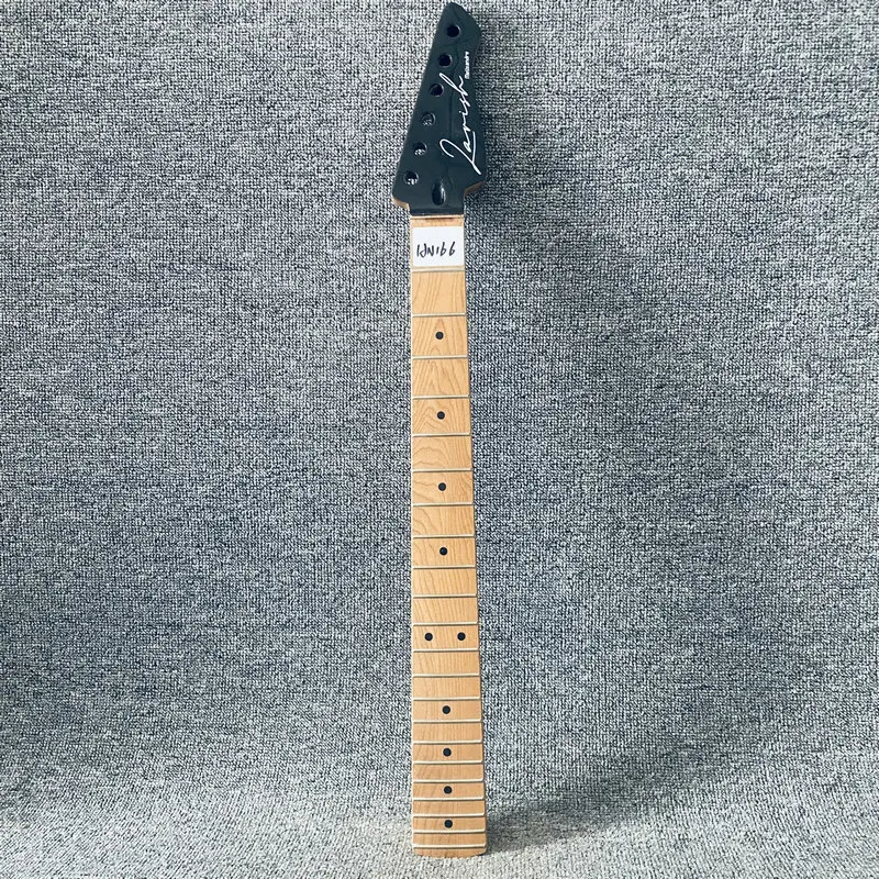 

HN166 Custom Electric Guitar OEM Order Unfinished Tremolo ST Guitar Neck Natural Maple Black Color Headstock for DIY