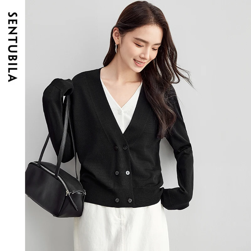 

SENTUBILA Patchwork Chic Cardigan for Women's 2025 Spring New Fashion Spliced 2 in 1 Double Breasted V Neck Knitwear W51E58363