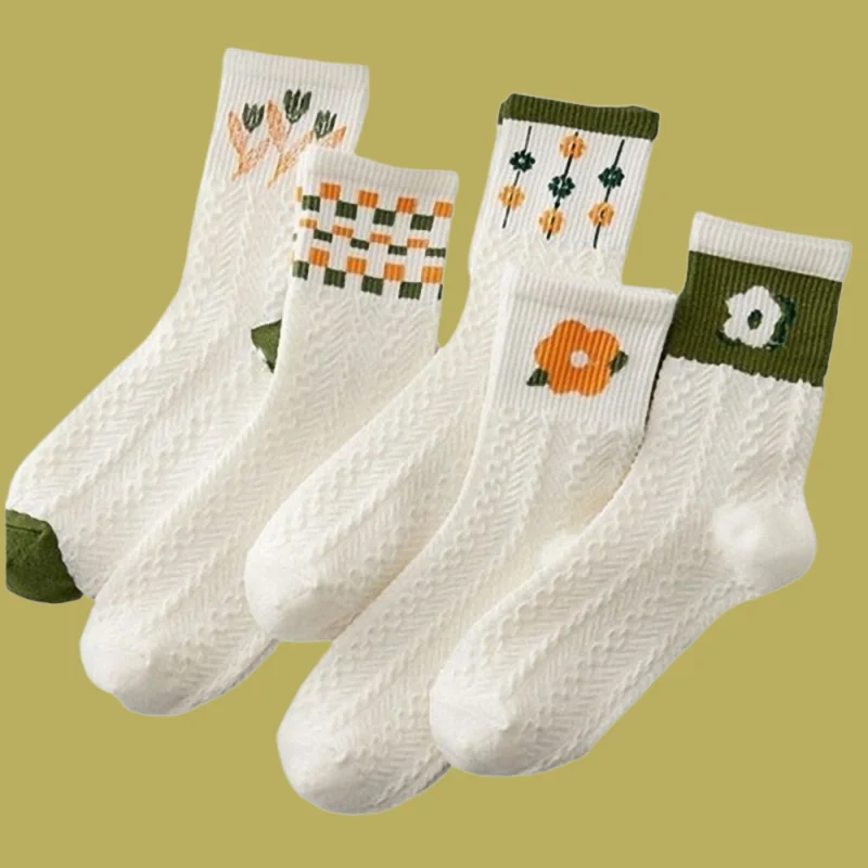 5/10 Paar neue Damen Sommer atmungsaktive Socken bequeme und vielseitige süße kleine Blumen strümpfe im College-Stil