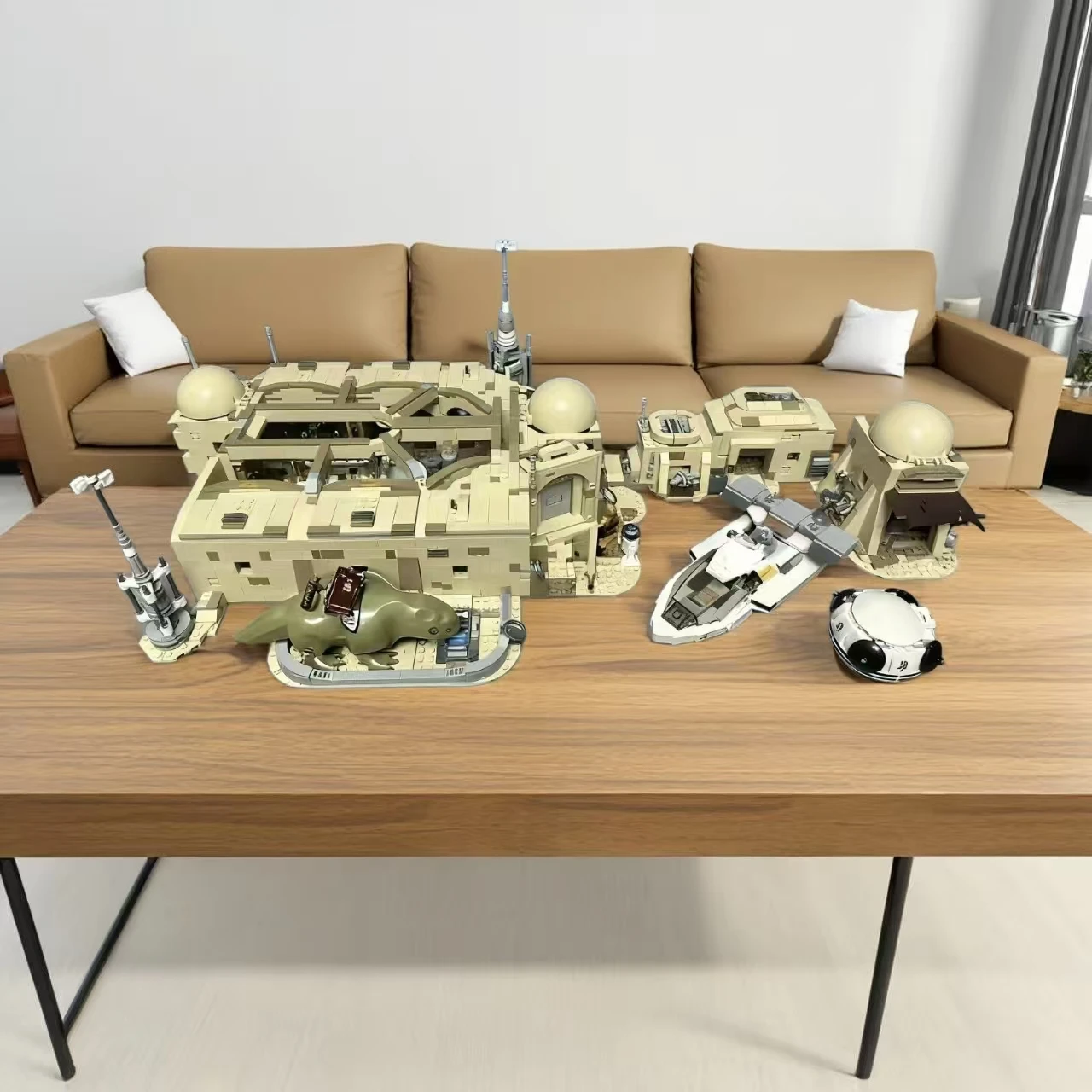 Nuevo 2025 en stock, 3187 Uds., modelos de decoración del hogar compatibles con adornos de escritorio 75290, regalos de cumpleaños y Navidad