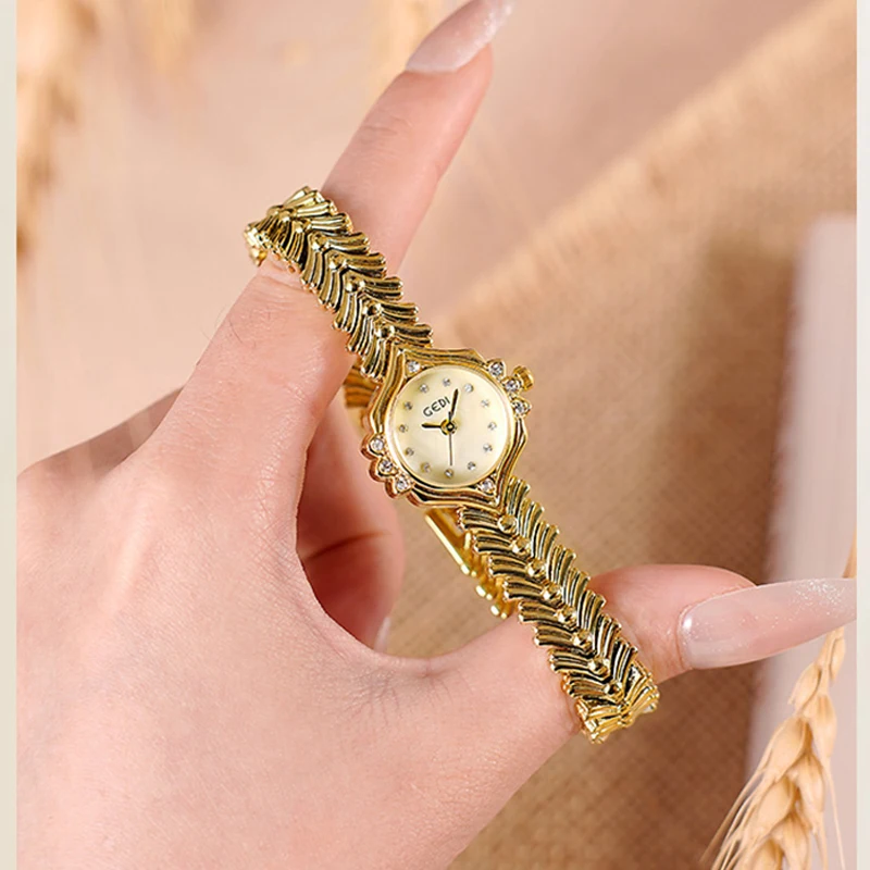 GEDI Fashion Women's Watch with Diamond Set Small Dial Fish Tail Bracelet Light Luxury High-end Ladies' Quartz Watch