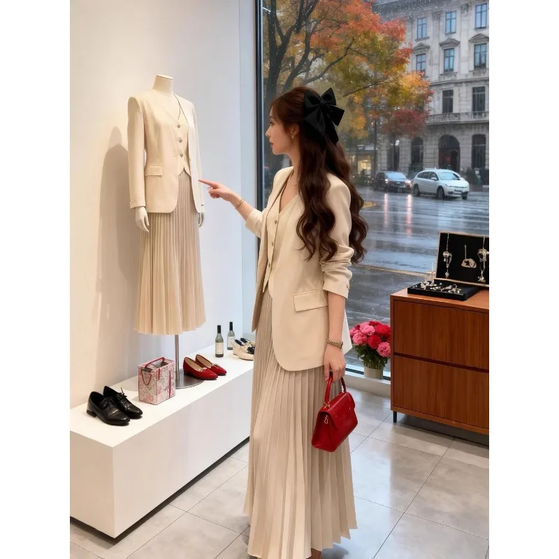 For Autumn Pair A Complete Set of Large-sized High-end Suit Jackets Waistcoats Skirts To Create A Stylish Elegant Look for Women