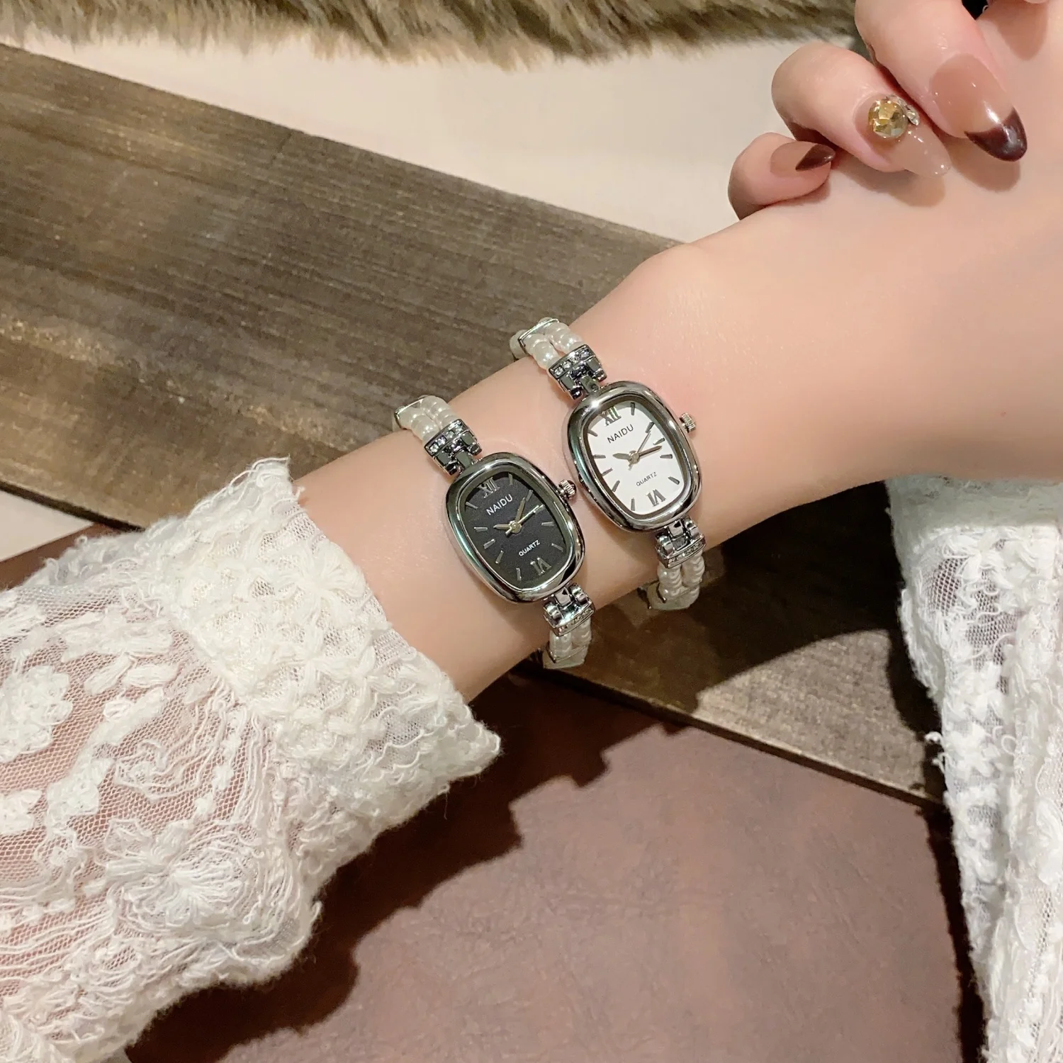 ساعة نسائية بحزام مرصع باللؤلؤ ساعة فاخرة للسيدات هدية سوار ساعة موضة كوارتز ساعات معصم للبنات ساعة Relojes Para Mujer