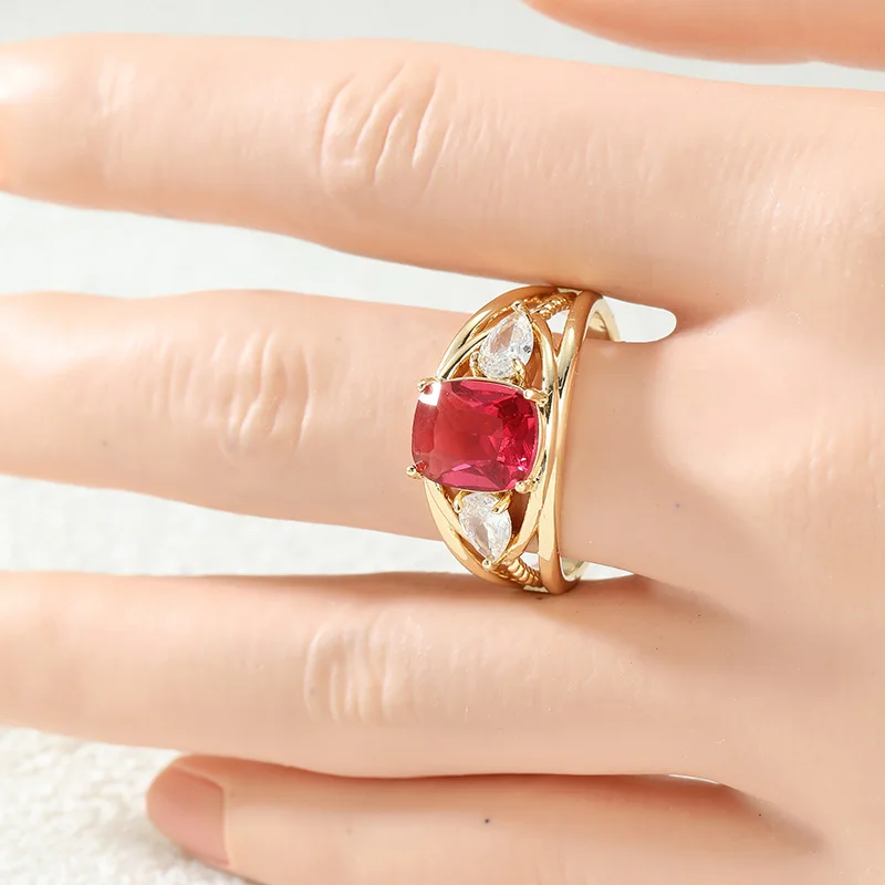Women's Fashion Luxury Design Red Synthetic Zirconia Charm Golden Ring Elegant Sparkling Banquet Anniversary Fine Jewelry Crafts
