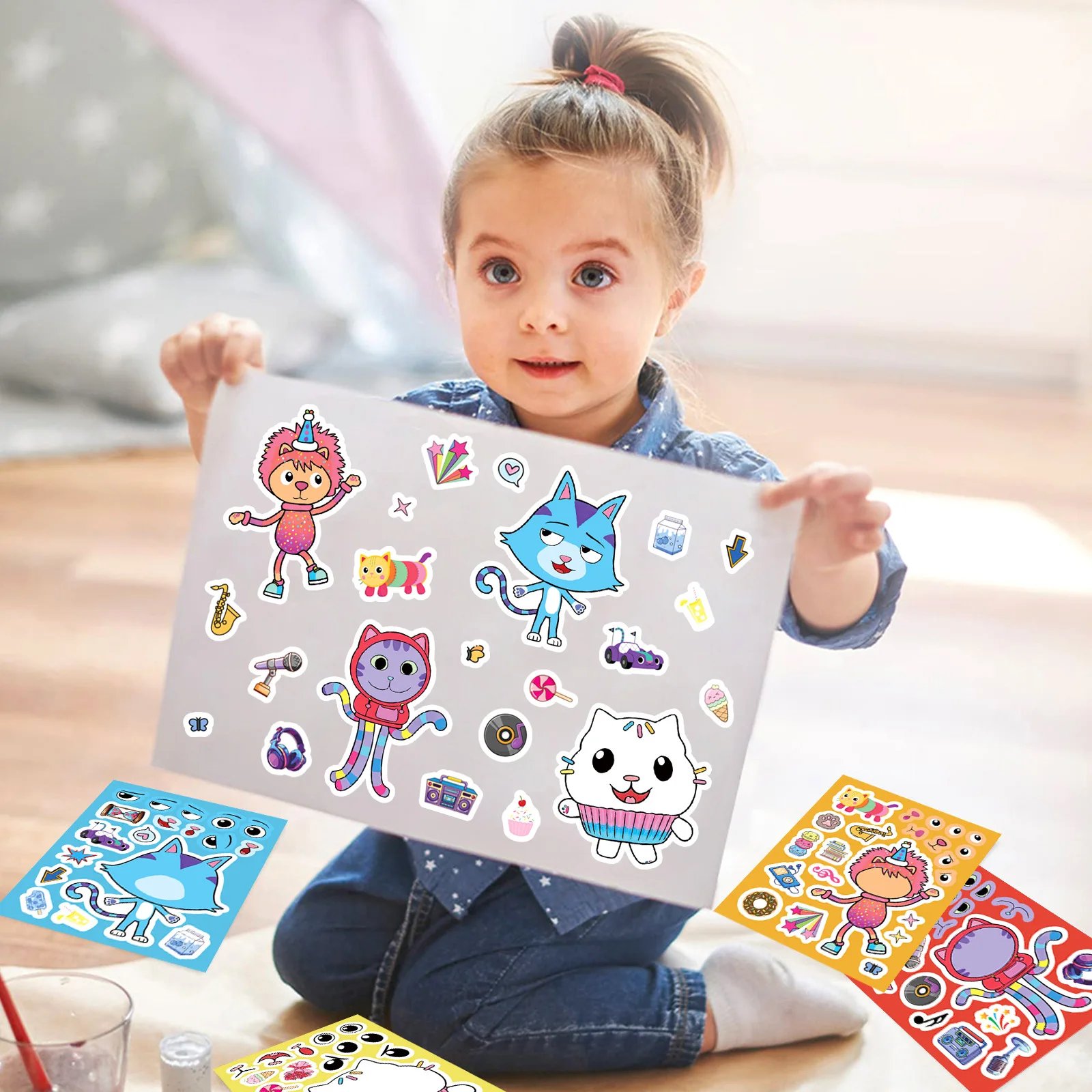 8/16 Fogli di Adesivi Puzzle 'Crea la Tua Faccia' di Gabby's Dollhouse, Gioco Fai-da-Te per Bambini, Giocattoli Educativi con Cartoni Animati, Regalo